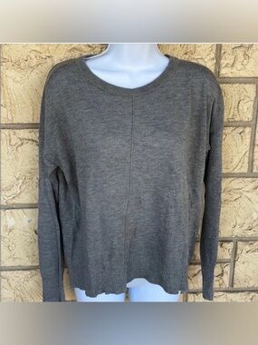 Forever 21 Gray Comfy Cozy Sweater Tin Size Small Oversized Fit Size Small